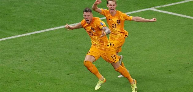 رومانو: تمت.. فيجورست من بيشكتاش إلى مانشستر يونايتد بعد حل الأزمة