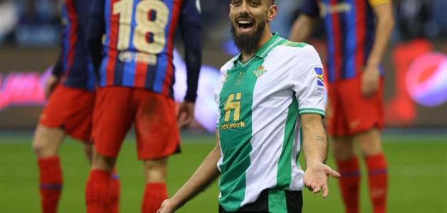 بيليجريني: كنا الأقرب للفوز لكن الحظ حالف برشلونة