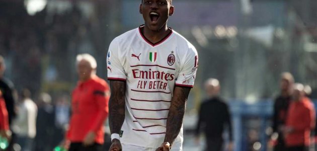 هدية جديدة لـ نابولي.. ميلان يتعادل مع ليتشي بعد تأخره بهدفين