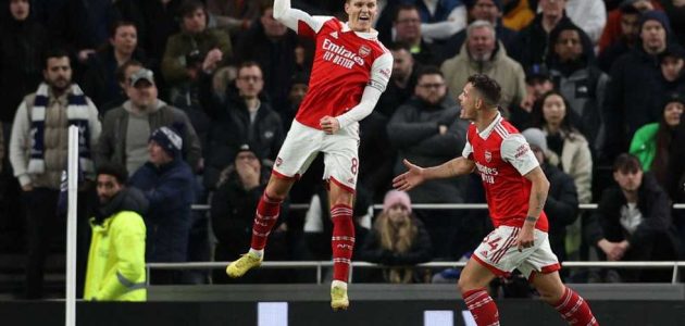 بذكريات روزيسكي.. أرسنال يحلق في صدارة الدوري الإنجليزي بثنائية أمام توتنام