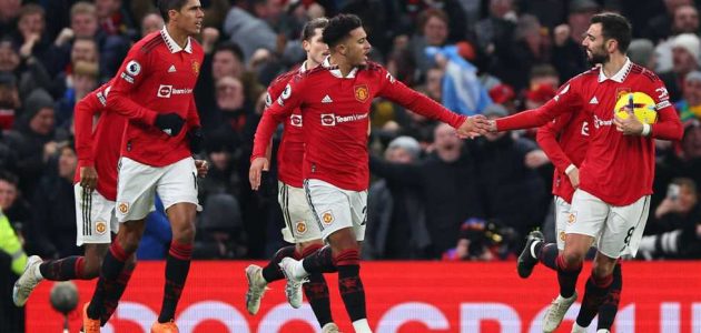 “لن نرقص على أنغام جليزر”.. سكاي: موعد وصول العرض القطري لشراء مانشستر يونايتد