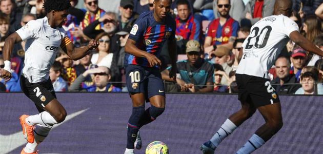 رافينيا: أتفهم رغبة فاتي في تسديد ركلة الجزاء