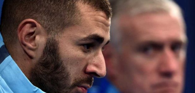 تقرير: بنزيمة يرفض دعوة منتخب فرنسا لتكريمه